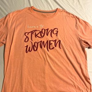 Women’s Sz XL Strong tshirt